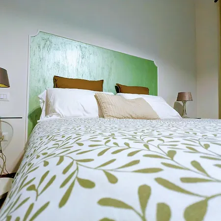 Gia'notte Bb Centro By Elodeagroup Bed & Breakfast
