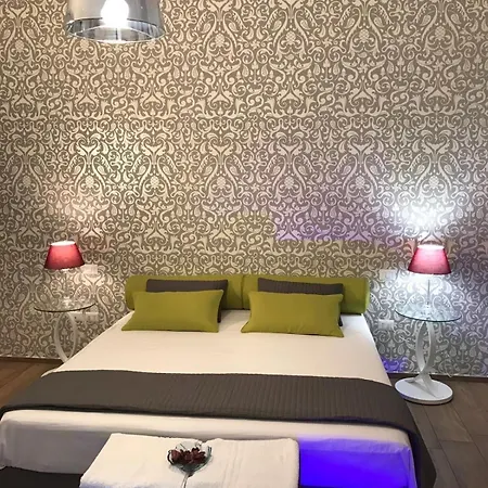 Gia'notte Bb Centro By Elodeagroup 4* Salerno